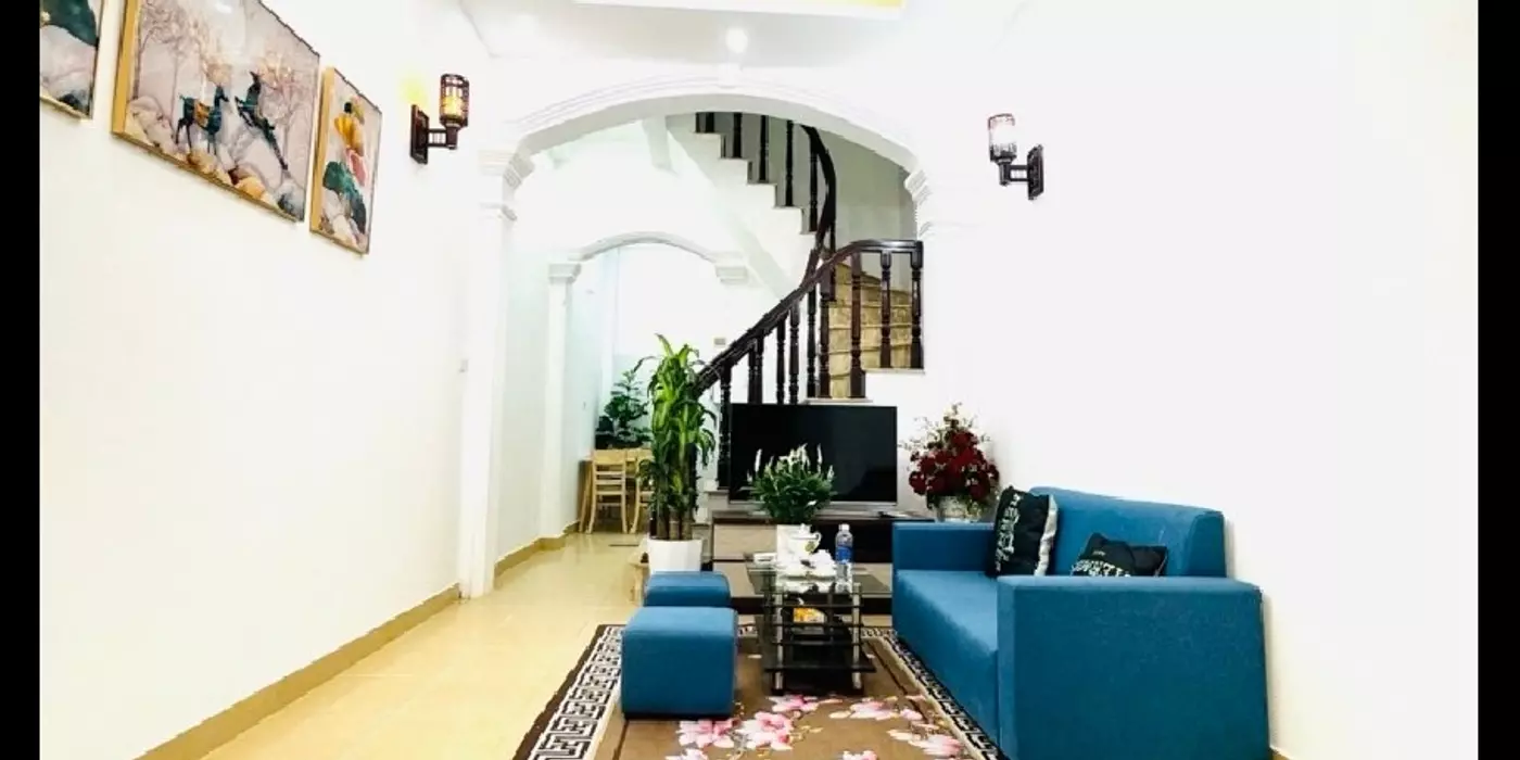 Siêu hot, Minh Khai, Hai Bà Trưng, gần ôtô, đường rộng thoáng, DT 30 m2, 5 tầng, giá nhỉnh 5 tỷ