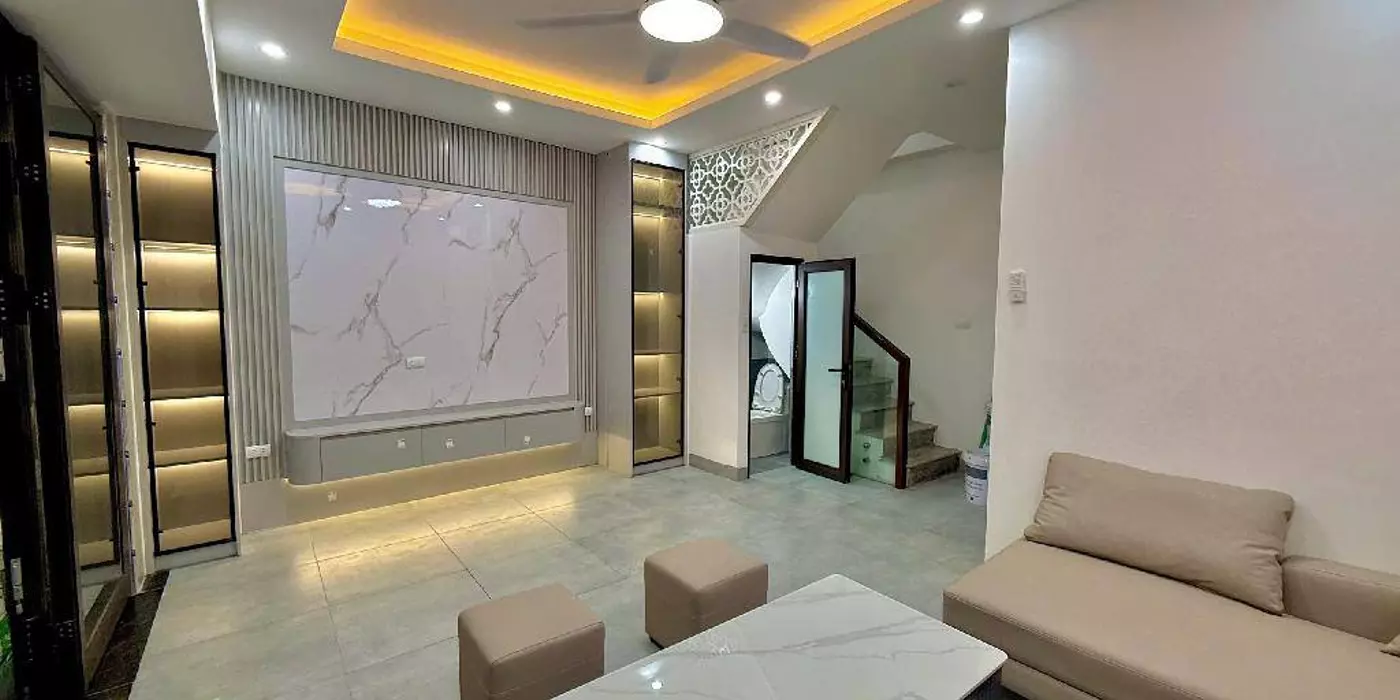 +1 Bán nhà  GẦN PHAN XÍCH LONG-3 TẦNG -NGANG 5M-DT 10TR THÁNG-GẦN MT- HOÀN CÔNG
