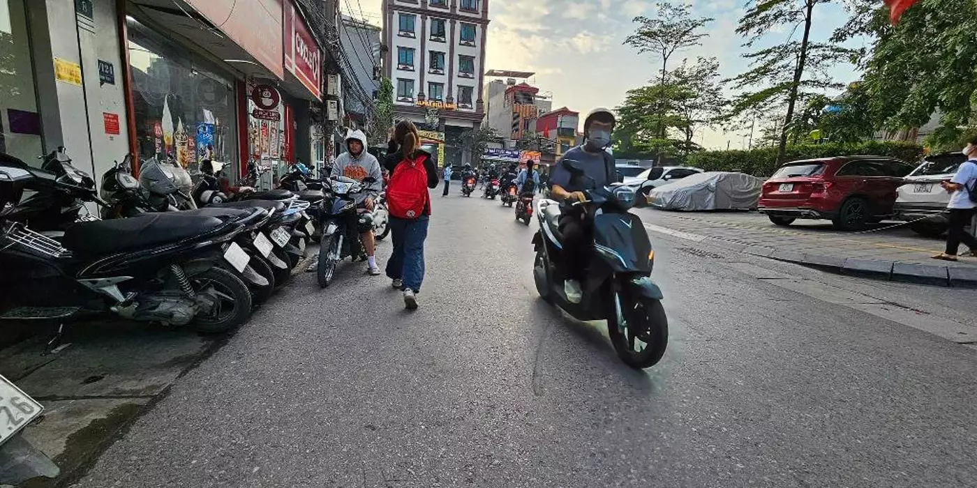 Bán 118M vĩnh tuy tặng nhà nhiều ô tô tải tránh kinh doanh sầm uất hai bà trưng