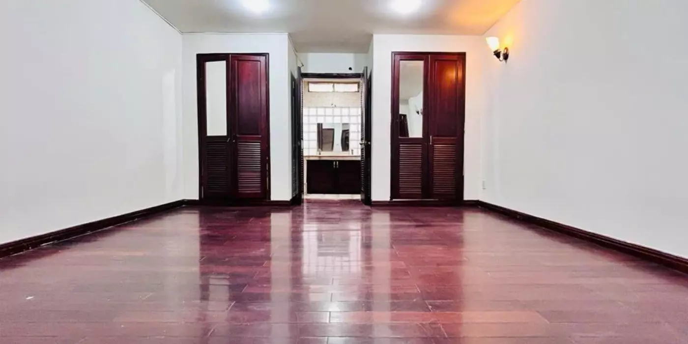 HỒNG HÀ - HXH KINH DOANH-  KHU VIP SÂN BAY  - TÂN BÌNH  - NHÀ 4 TẦNG - CÓ HẦM - Ở & VĂN PHÒNG  -