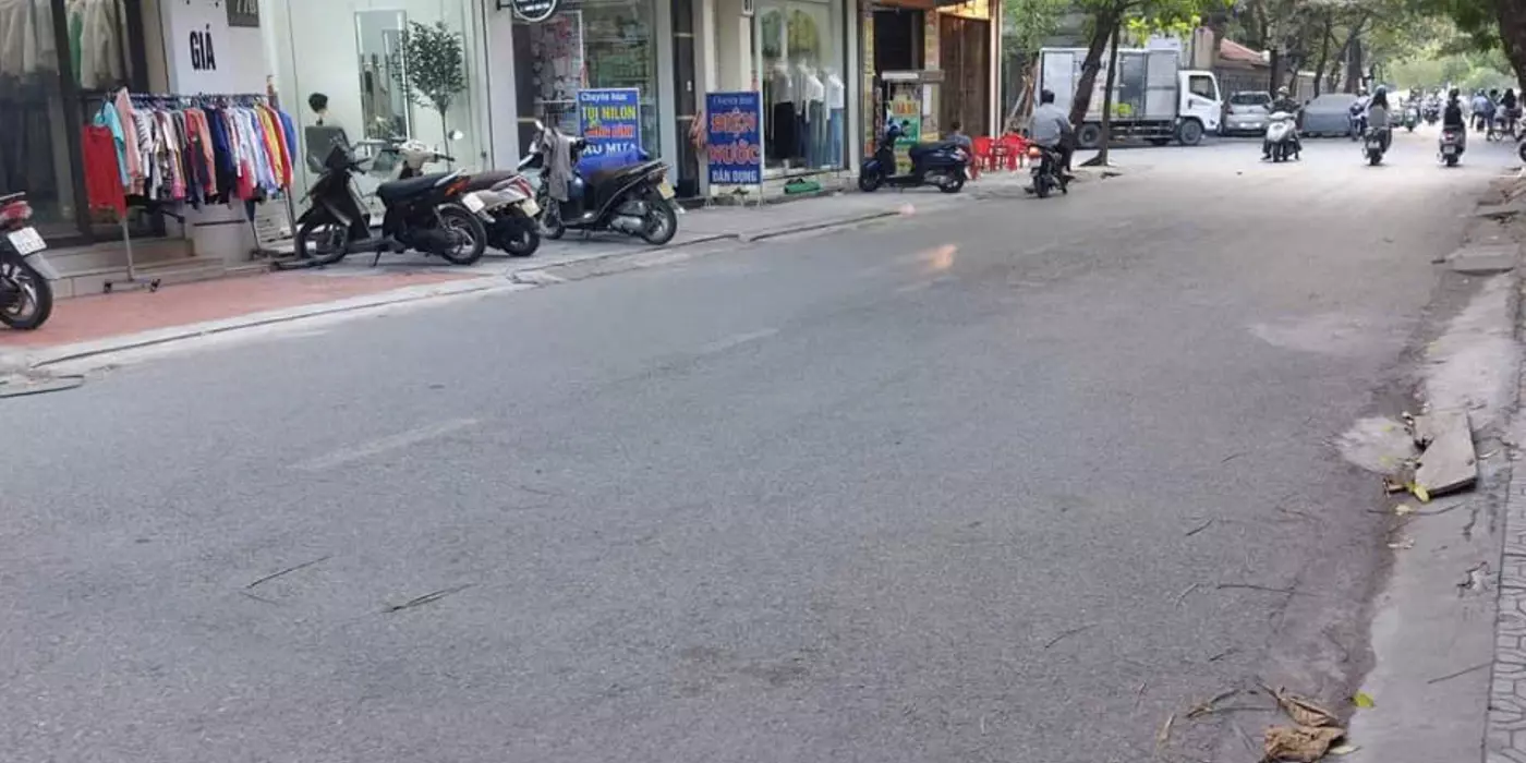 Bán gấp nhà Phố Lê Đại Hành,  2 mặt tiền, DT=83,2m2, MT=5m, giá nhỉnh hơn 11 tỷ
