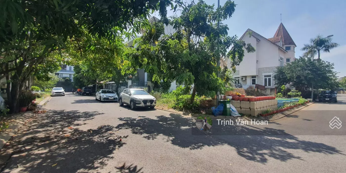 Bán lô góc 500m2 khu Compound cao cấp Thảo Điền - 98 tỷ