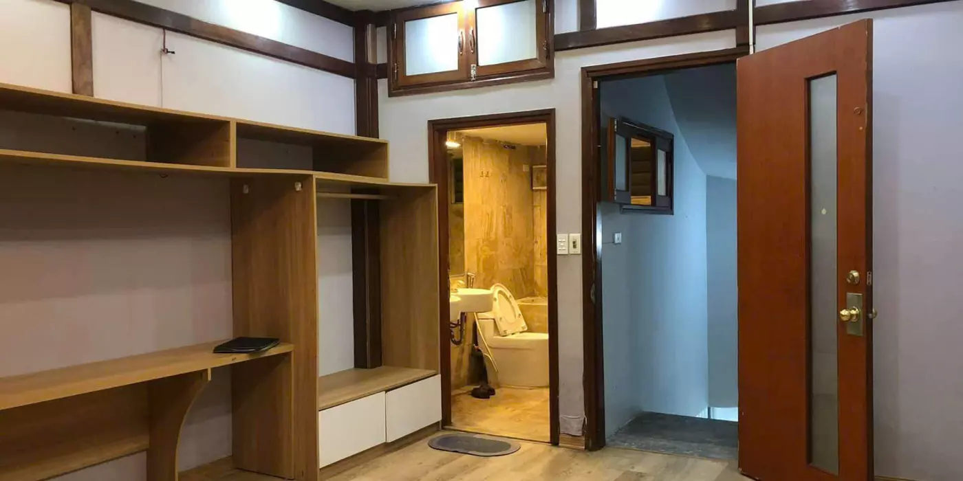 NHÀ ĐẸP PHỐ BẠCH MAI - HAI BÀ TRƯNG. TRUNG TÂM - TIỆN ÍCH.
DIỆN TÍCH 40 MÉT GIÁ  5,85 TỶ