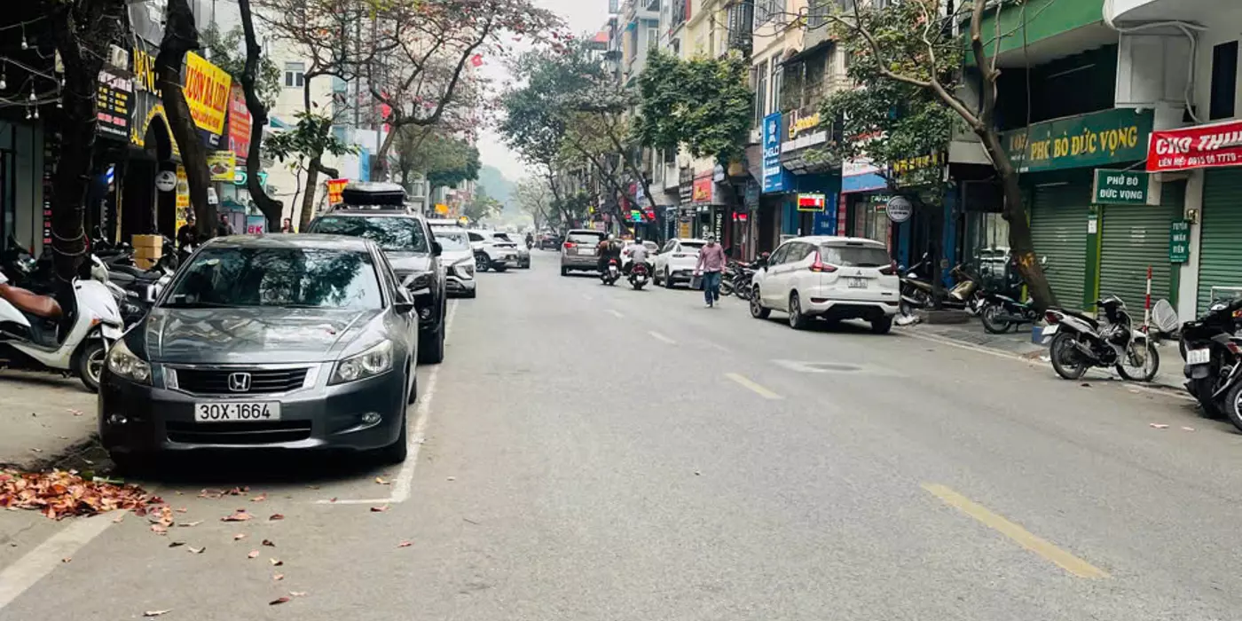 HIẾM! Mặt phố Vọng, DT 64m2 x 5 T, MT RỘNG KINH DOANH ĐỈNH.
Đang cho thuê dòng tiền lớn .