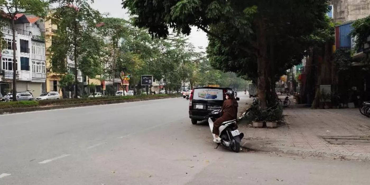 BÁN ĐẤT GIÁ ĐẦU TƯ LÔ ĐẤT ĐẸP Ô TÔ QUA NHÀ- ĐẦU NGÁCH 20M RA MẶT NGÕ Ô TÔ TRÁNH - 50M RA MẶT PHỐ