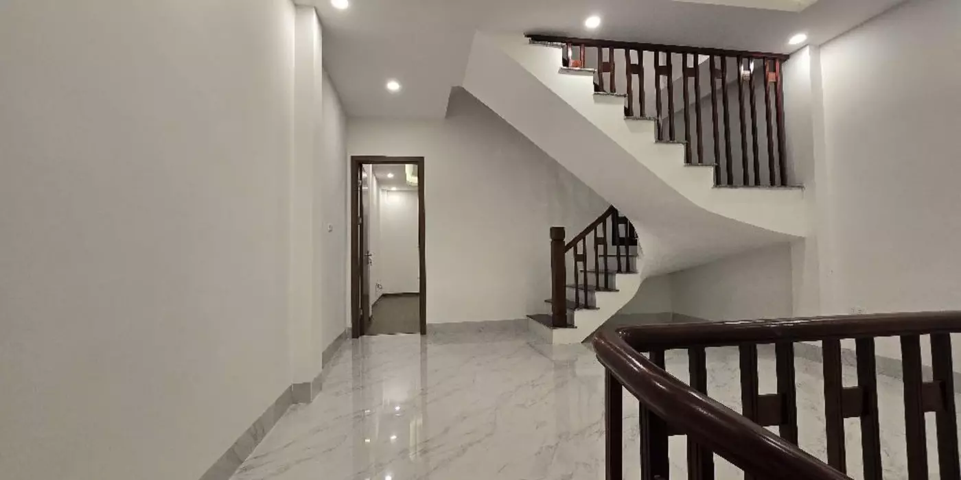 Bán nhà ngõ 266 Nguyễn Văn Cừ , 51m2, 8.8 tỷ thương lượng
