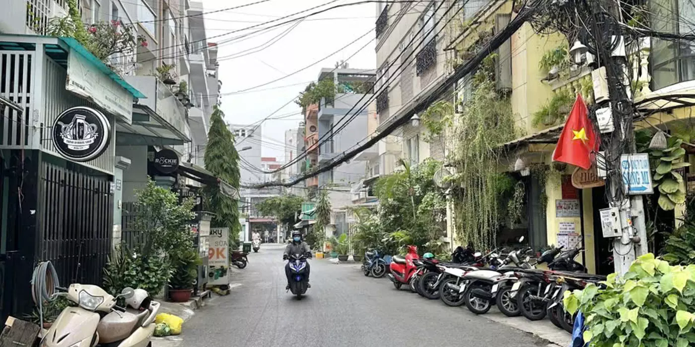 Bán nhà hẻm xe tải Thành Thái cạnh UBND Quận 10, 40m2 chỉ 7.99 tỷ, pháp lý chuẩn