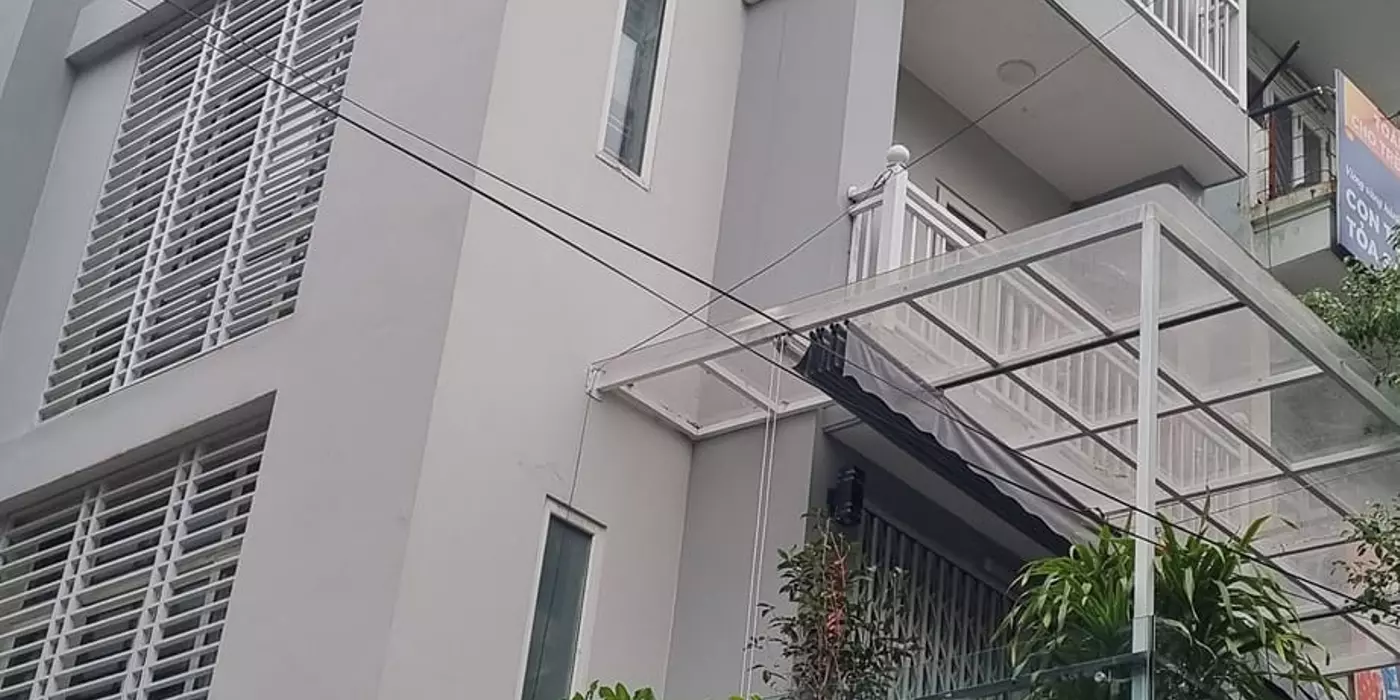 Chủ cần t.i.ề.n b.á.n gấp hạ sốc 2 tỷ lô góc - gần phố - ô tô đỗ cửa phố Trần Duy Hưng - Cầu Giấy