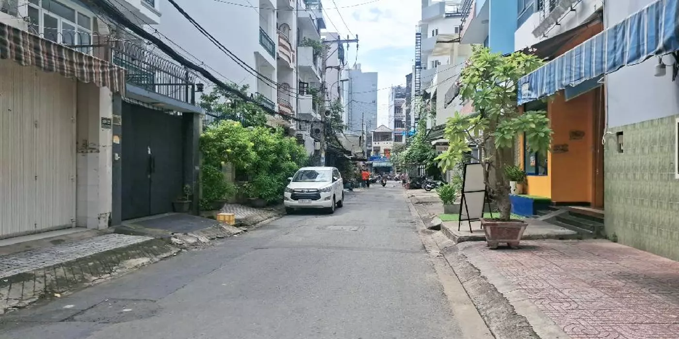 Mặt tiên hẻm 109 Dương Bá Trạc 48m2 4 tầng chỉ 11 tỷ 3