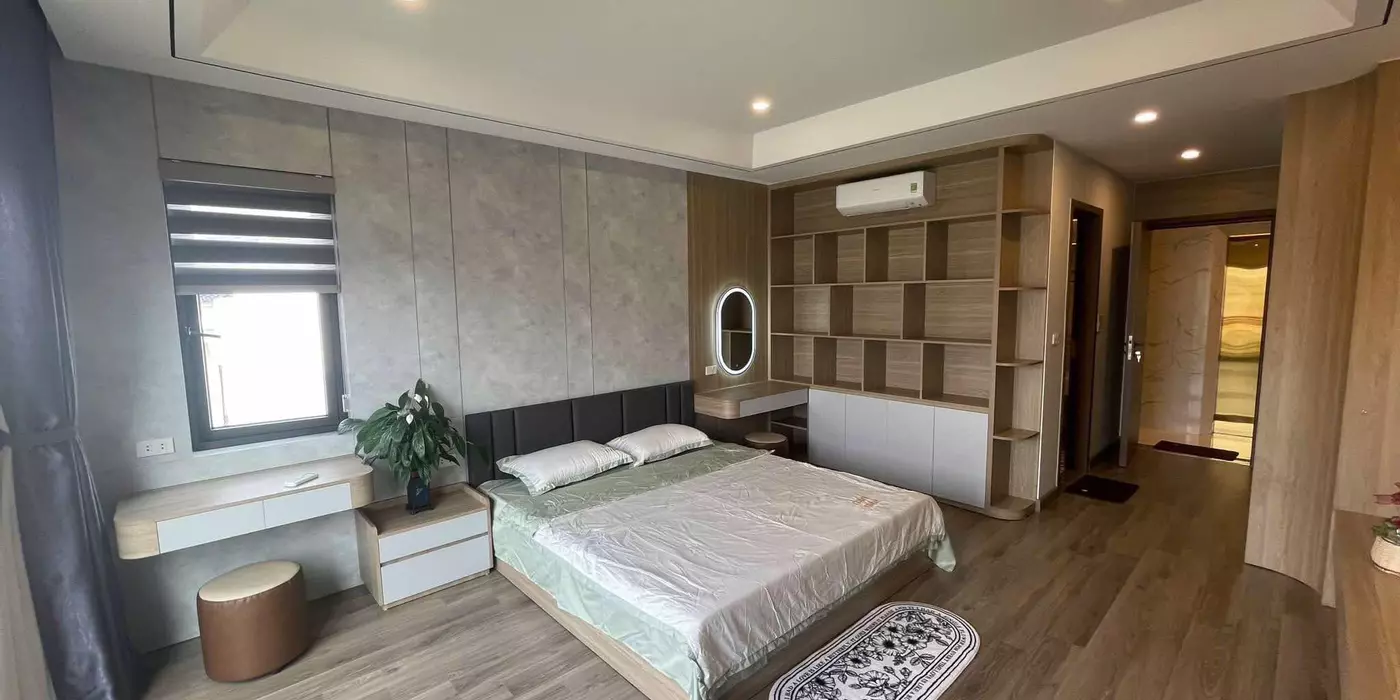 Bán nhà Việt Hưng 48m 7 tầng, lô góc, thang máy, gara. LH 0888868583