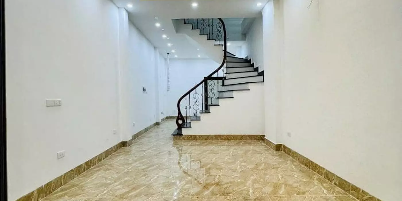 Bán nhà phố Kim Ngưu, Hai Bà Trưng 35m, 5 tầng. Giá: 8.3 tỷ