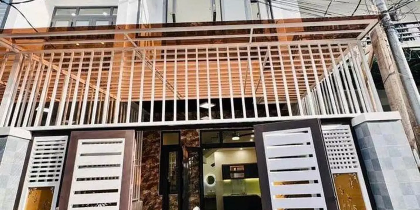 Bán nhà mới 3 tầng - Giá 3,2 Tỷ - Nha Trang