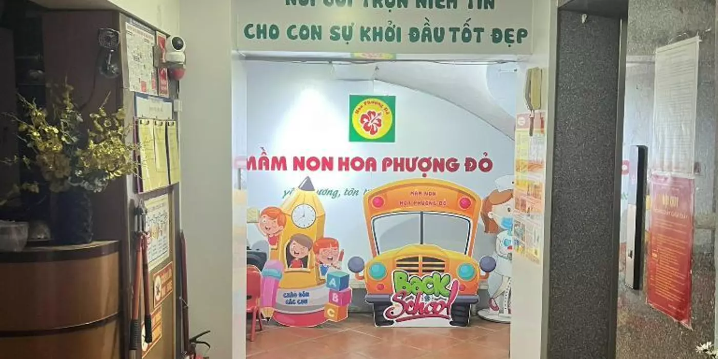 Bán nhà chung cư (tầng 8) mặt phố Quán Thánh, Ba Đình, Hà Nộị; Diện tích: 63m2, mặt tiền 5m. Giá: