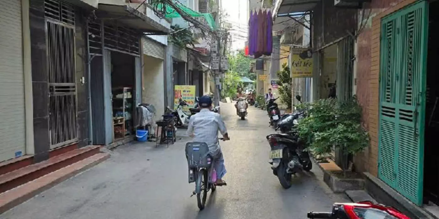 NHÀ SIÊU PHẨM - PHỐ PHAN ĐÌNH GIÓT HÀ ĐÔNG