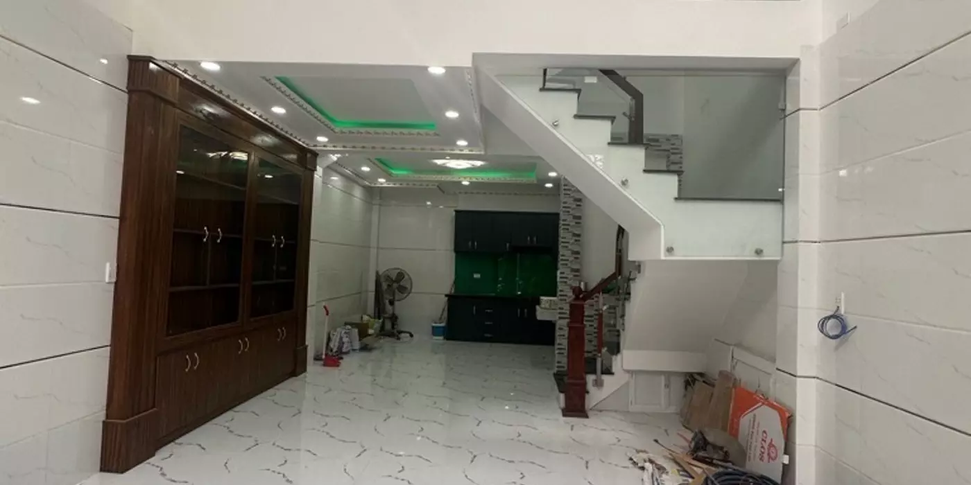 NGAY MÃ LÒ GIAO LÊ VĂN QUỚI, 50M2, 4 TẦNG 4PN, HẺM 5M THÔNG, SỔ HOÀN CÔNG ĐỦ GIÁ 5.4 TỶ