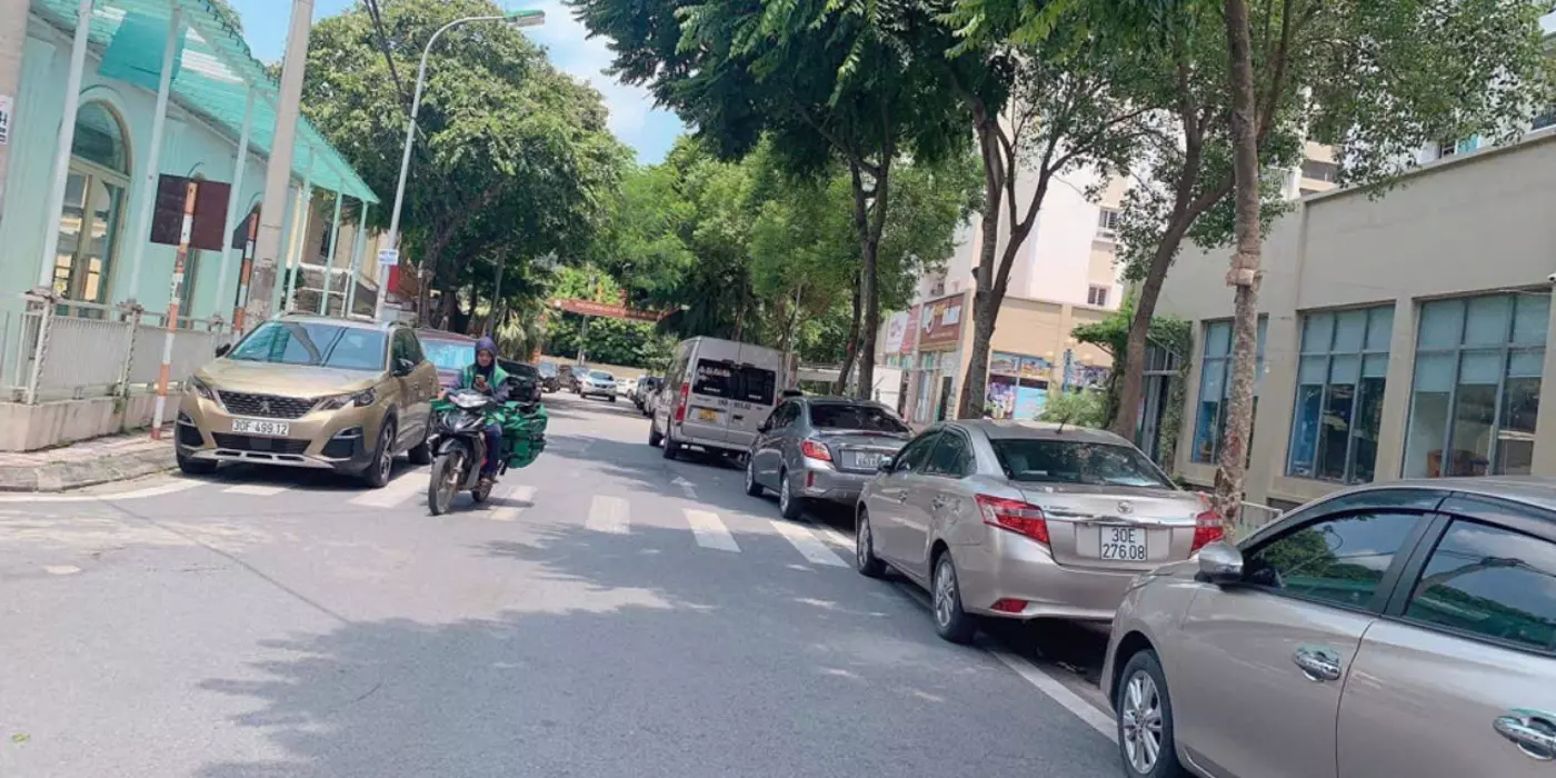 Bán đất tặng nhà cấp 4 Lý Sơn- Ngọc Thụy- Long Biên- 2 mặt thoáng 80m2 7 tỷ (có thương lượng)