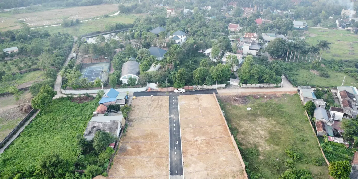 Cần bán nhanh lô đất 178m2 siêu đẹp, sổ đỏ vuông vắn tại Láng Hòa Lạc