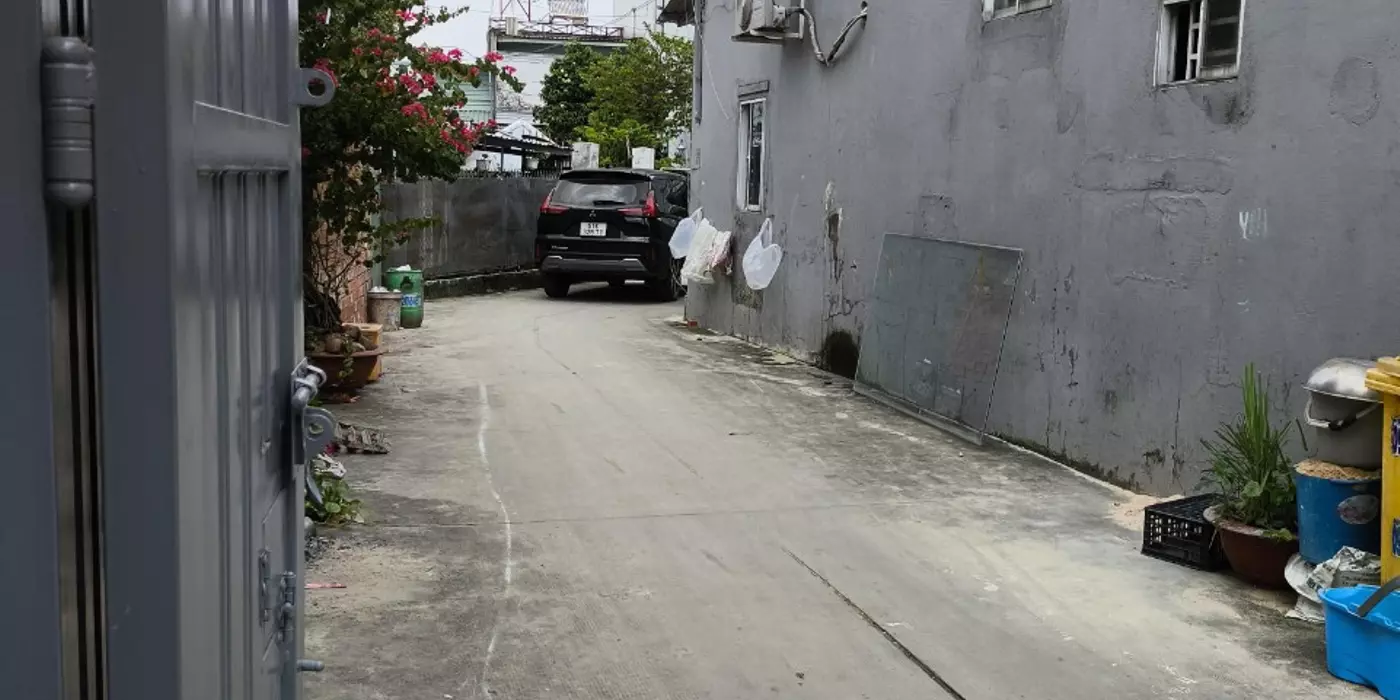 BÁN NHÀ MỸ HOÀ 1 HOT NHẤT TRUNG CHÁNH HÓC MÔN - GIÁ CHỈ 2.85 Tỷ - SHR HẺM Ô TÔ THÔNG. LH 0326507188