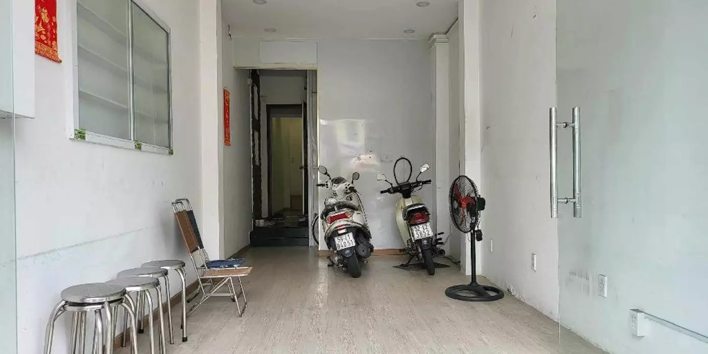 Mặt tiền Dương Bá Trạc 3.3x13, 5 tầng, chỉ 15 tỷ 2