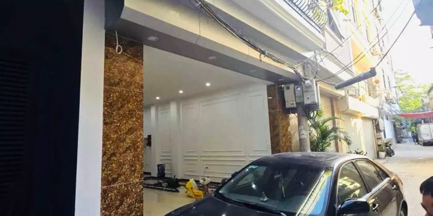 Bán gấp nhà Lê Văn Lương, ô tô vào nhà, kinh doanh, 50m2 x 6 tầng, MT 5m.