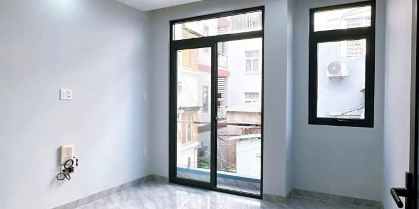 NGAY SÁT MẶT TIỀN Q4
NGANG 7.7 DÀI 7.8  XÂY MỚI 4 TẤM 
CHỈ 89 TRIỆU M