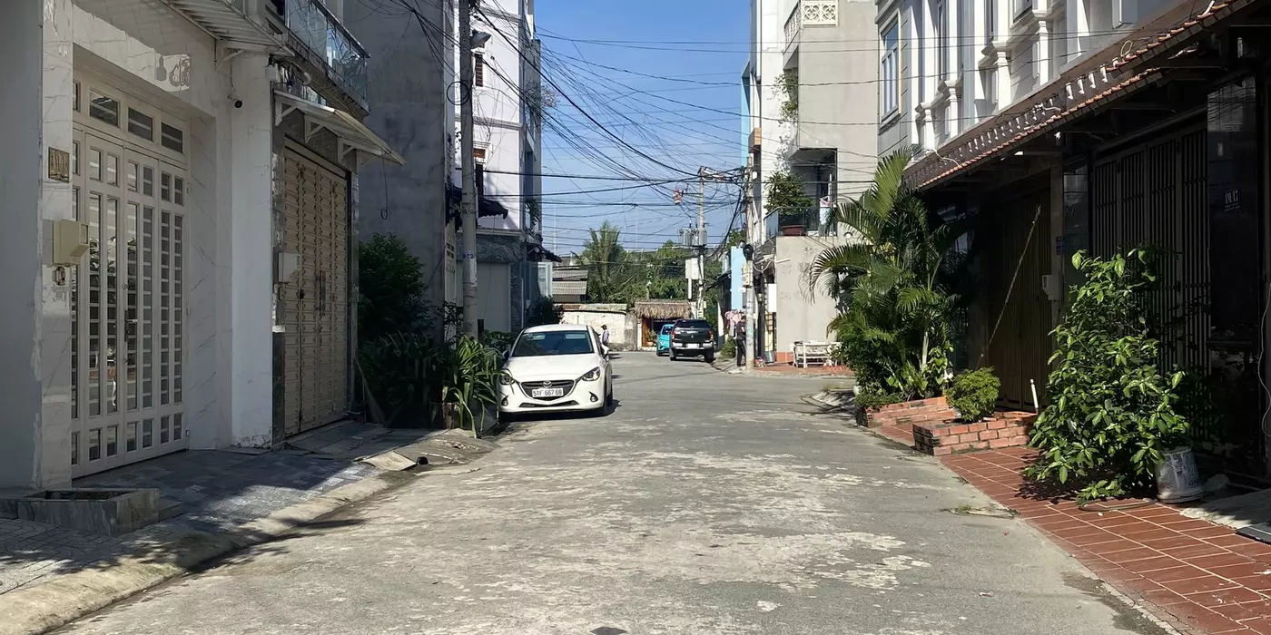 Lô đất đường 827 phú hữu DT 52m vị trí đẹp giá đầu tư
