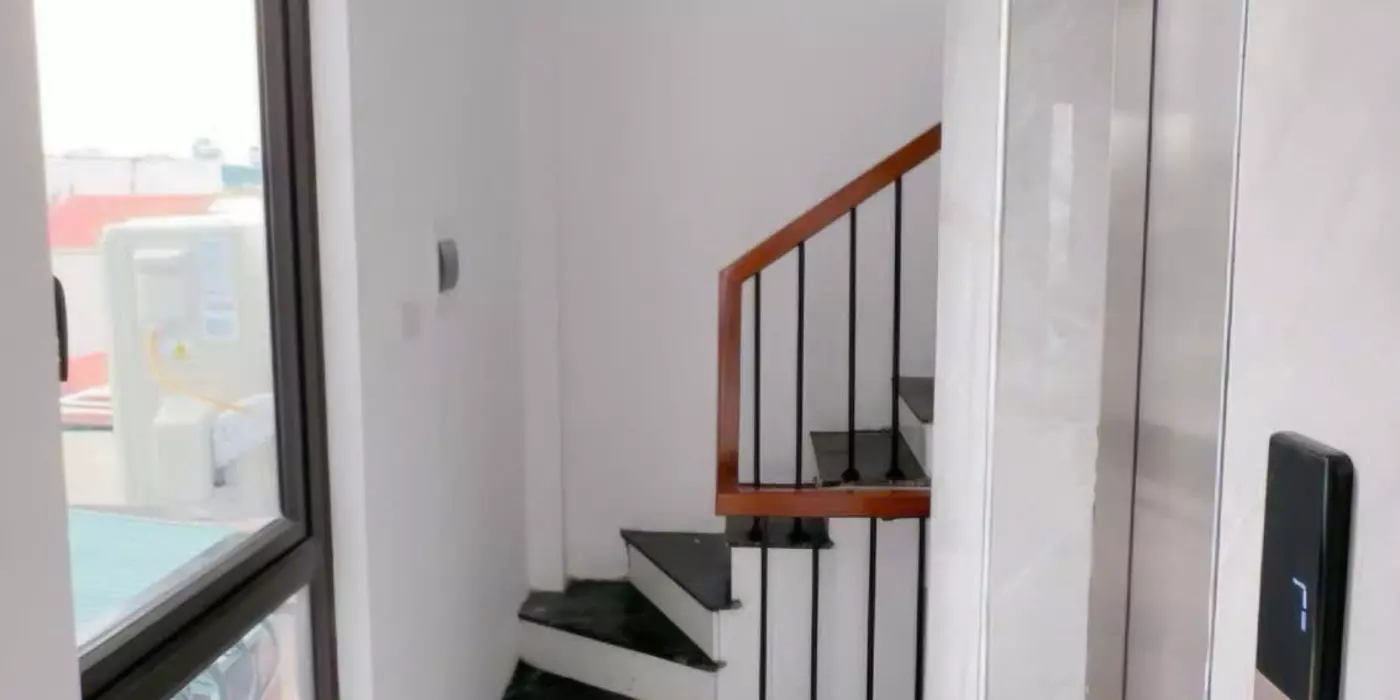 Văn Quán - nhà mới - thang máy - lô góc - ngõ thoáng - 38m2, hơn 8 tỷ