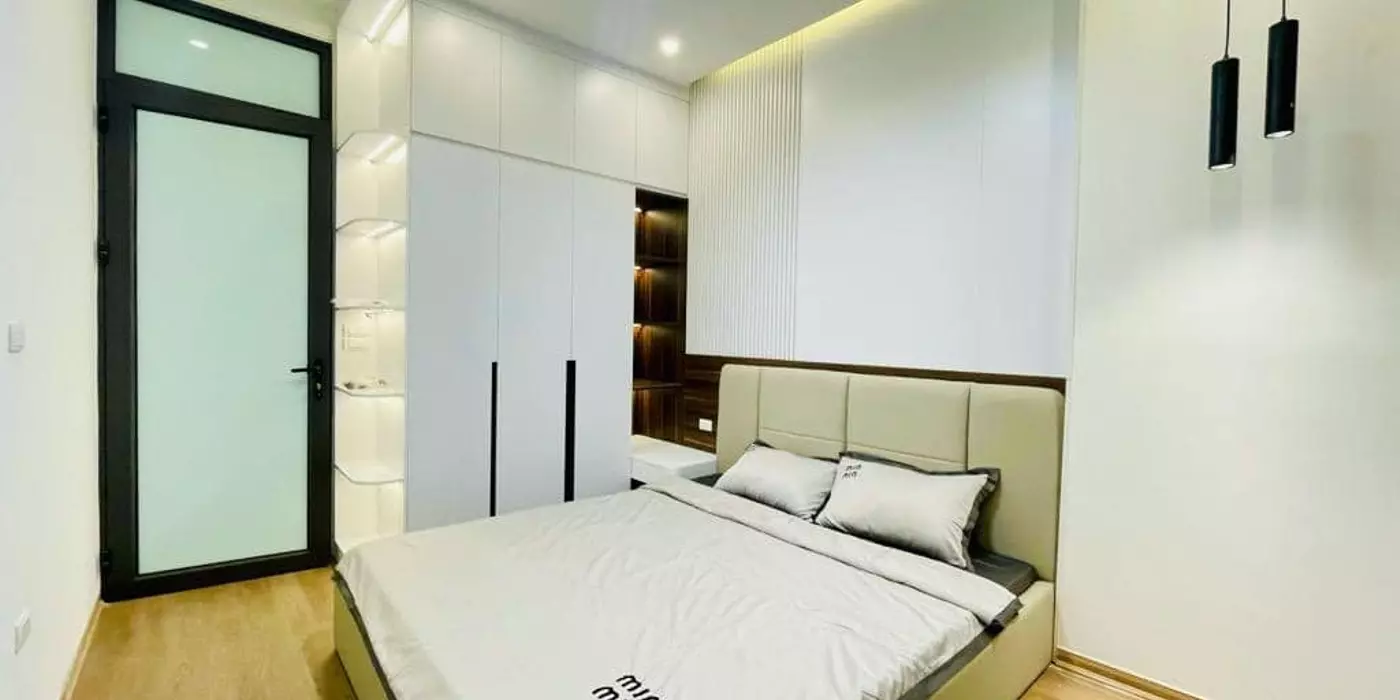 Bán nhà mặt phố Lê Trọng Tấn 40m vỉa hè kinh doanh đỉnh mặt tiền rộng chỉ nhỉnh 16,1 tỷ đồng.