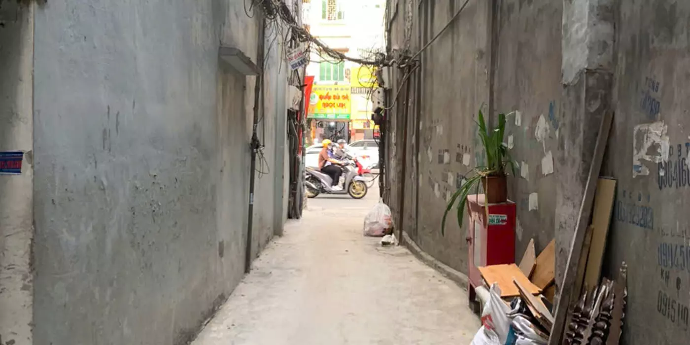 BÁN NHÀ CẦU GIẤY 39M CÁCH 1 NHÀ RA Ô TÔ TRÁNH NHAU, CAFÉ VĂN PHÒNG. GIÁ 7,2 TỶ