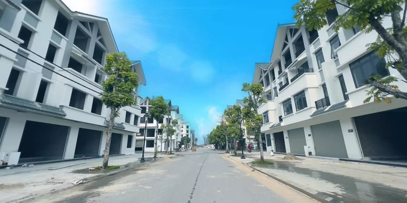 Chính chủ bán gấp siêu rẻ Liền Kề 28 KĐT Hinode ,Kim Chung,Hoài Đức  trục đại lộ đường 30m 95m2