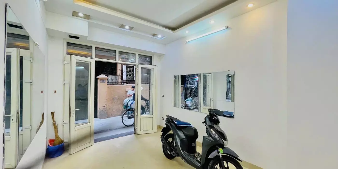 Bán nhà ngõ 173 Hoàng Hoa Thám, Ba Đình, Hà Nội. Diện tích 37m2. Giá: 9,6 tỷ, SĐCC