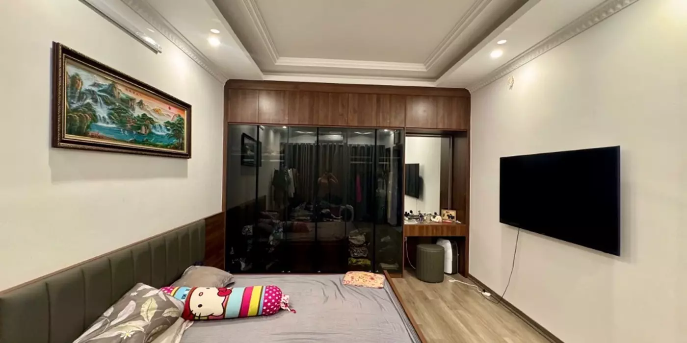 Kim Ngưu NHÀ MỚI KÍNH CONG - Ô TÔ ĐỖ CỬA - AN SINH TÔT - GÂN PHÔ, TIỆN ÍCH ĐÂY ĐÚ