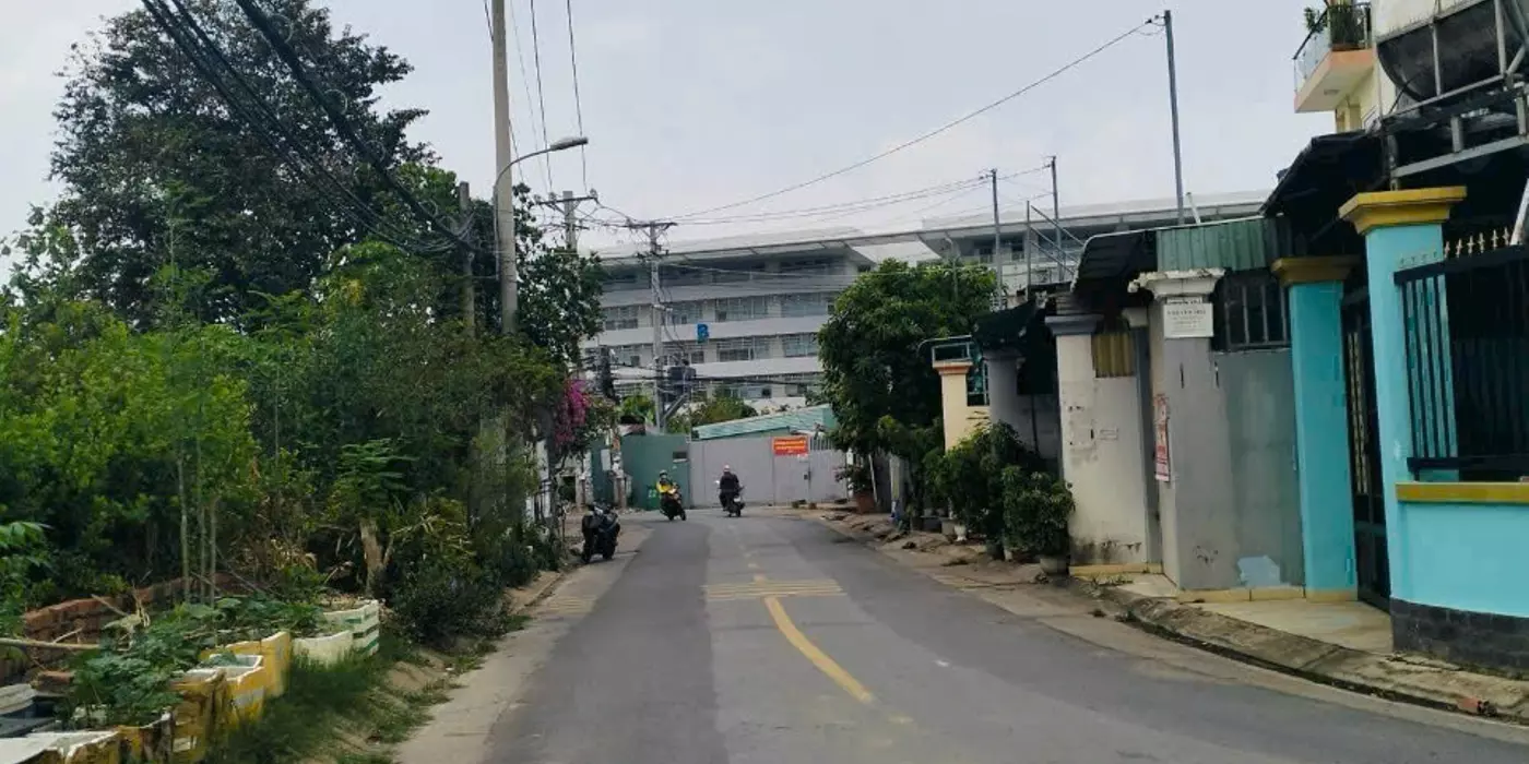 Nhà mặt tiền đường Võ Văn hát DT 100m, giá đầu tư