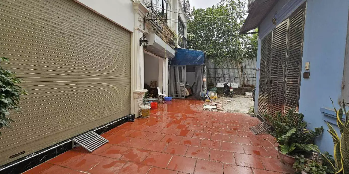 Ô TÔ ĐẬU CỬA - NHÀ MỚI KÍNH KOONG - CÔNG NĂNG ĐỦ - TIỆN ÍCH BẠT NGÀN