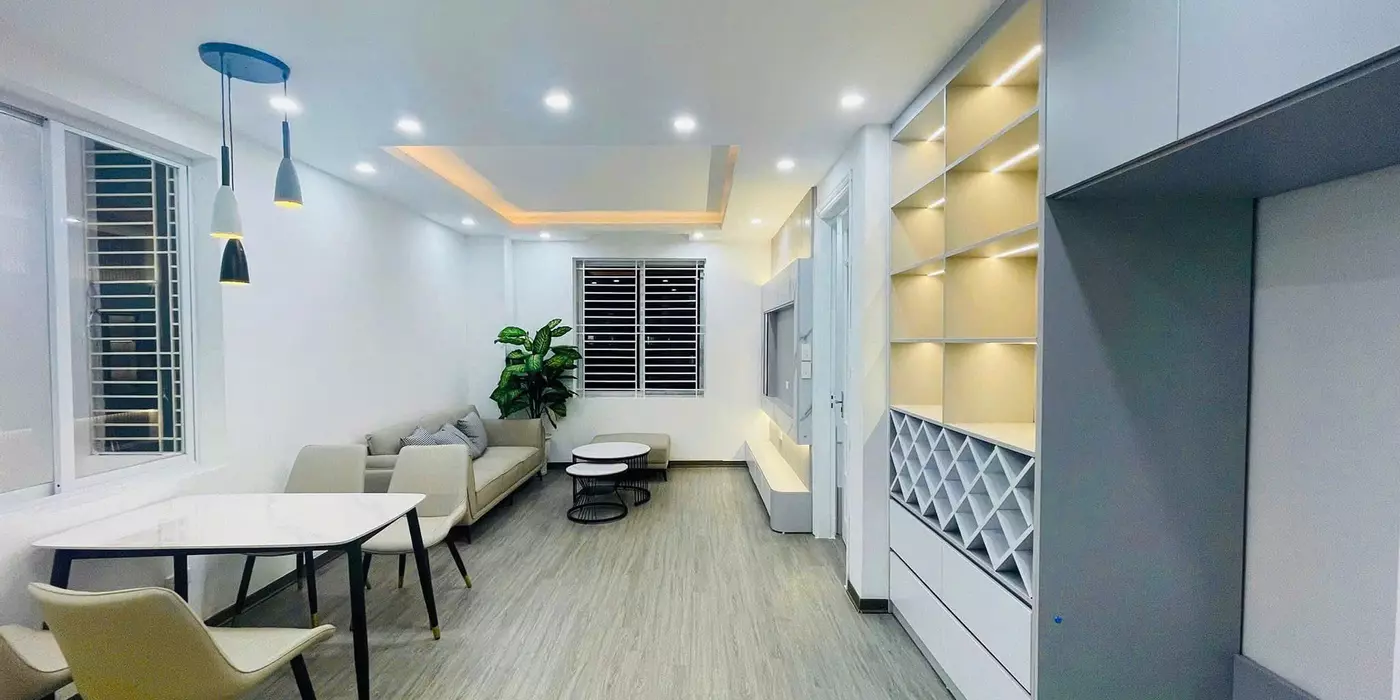 Bán chung cư CT1 Phạm Văn Đồng, 2 ngủ 2 vệ sinh, lô góc, nhà đẹp thoáng sẵn ở