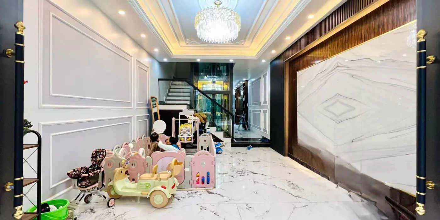 Siêu phẩm xây mới độc lập 5 tầng có thang máy tại khu phân lô phố Tây Văn Cao, ô tô đỗ cửa