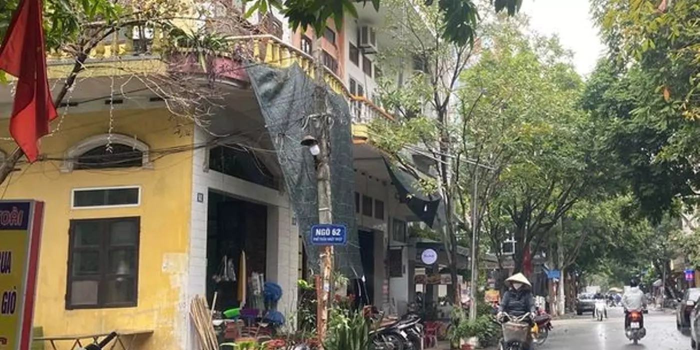 BÁN NHÀ 2 TẦNG PHỐ TRẦN NHẬT DUẬT – TÂM ĐIỂM BUÔN BÁN SẦM UẤT