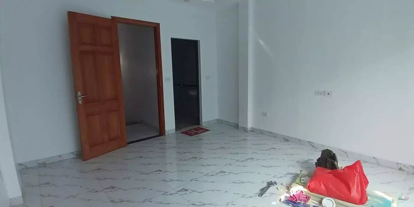 Bán nhà Trinh Lương giá 4.5 tỷ, diện tích 30.2m2, 4 tầng, mặt tiền 4.15m