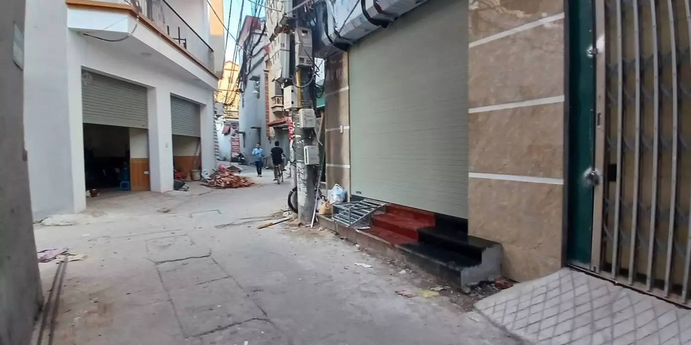Bán nhà phố Nhân Trạch giá 6.3 tỷ, diện tích 40.5m2, 3 tầng, mặt tiền 4m