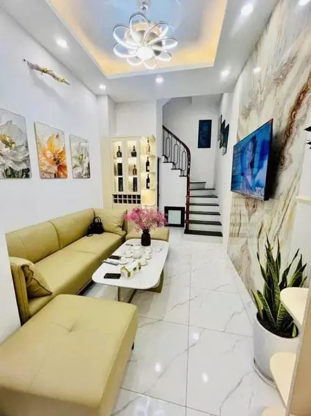 Bán nhà  phố Kim Ngưu, Hai Bà Trưng 4 tầng 42m2 giá 6.75 tỷ