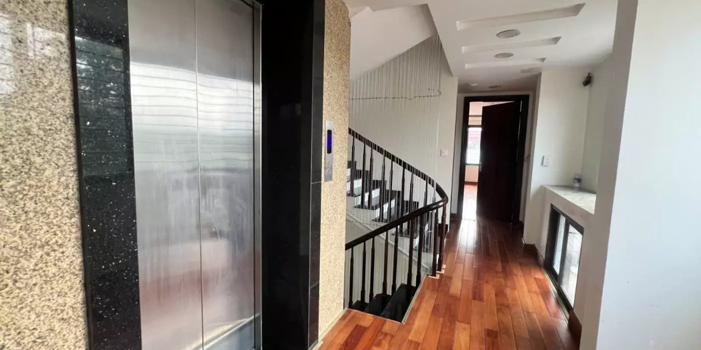 BÁN NHÀ TÂN MAI- HOÀNG MAI, 66 M2, 7 TẦNG TM, MẶT TIỀN 4,2 M, GIÁ 15,5 TỶ.