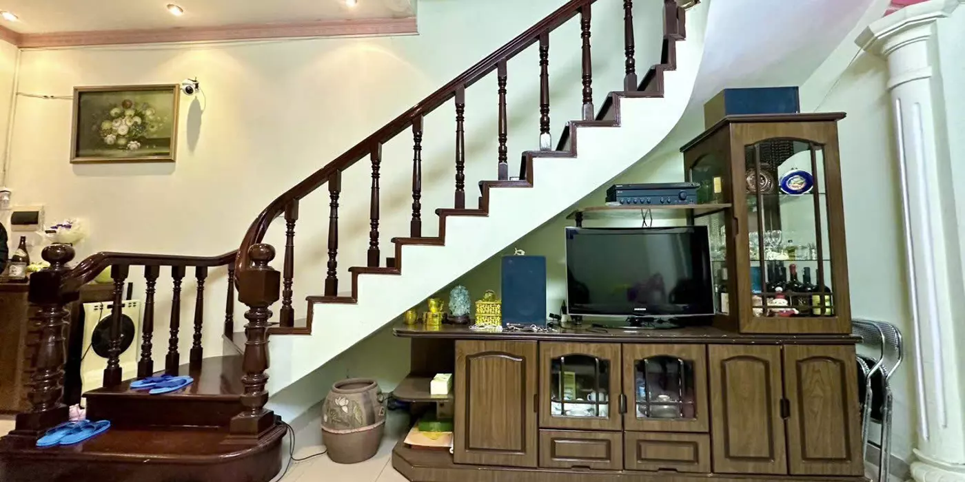BÁN NHÀ PHÂN LÔ, LÔ GÓC KIM NGƯU- HAI BÀ TRƯNG, 106M2, GIÁ 21,5 TỶ.