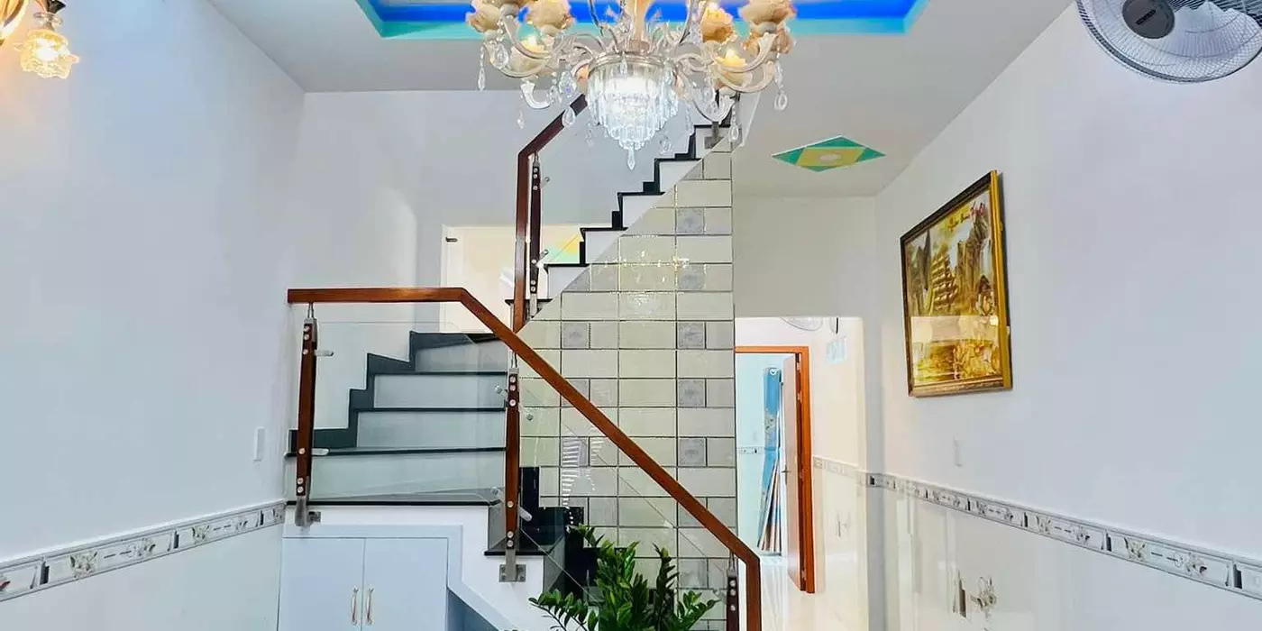 NHÀ MỚI ĐÓN TẾT NGAY CV LÀNG HOA KHU VỰC SẦM UẤT BẬC NHẤT GÒ VẤP.