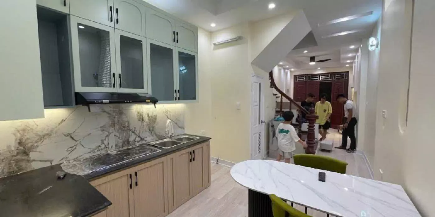Bán nhà Phùng Khoang tiện ích bạt ngàn 32m2 xây 4 tầng,mặt tiền 3m giá 6.2 Tỷ