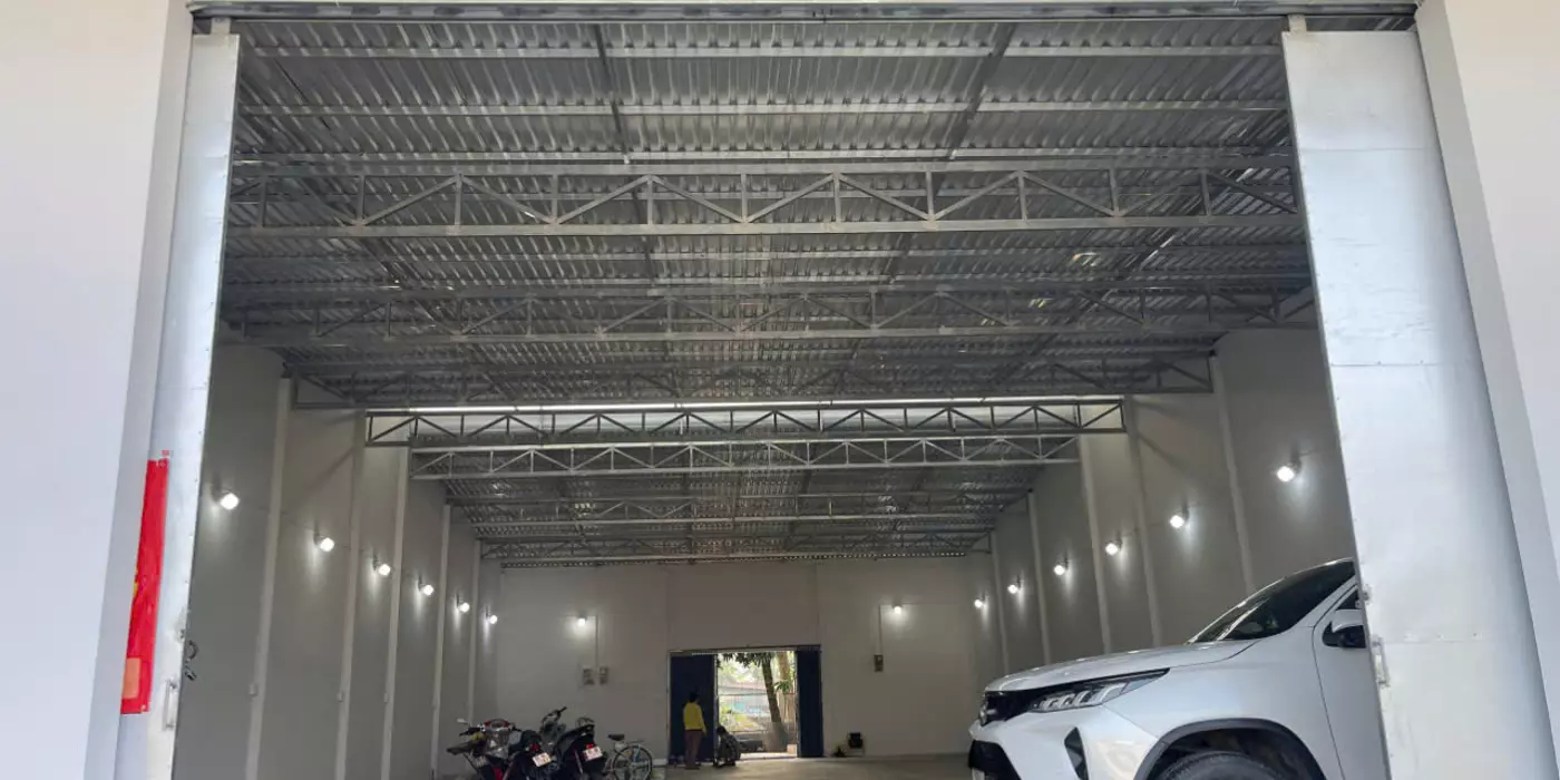91. Cho Thuê Kho Xưởng 300M² Có Sân Sau Mặt Sông Nhỏ