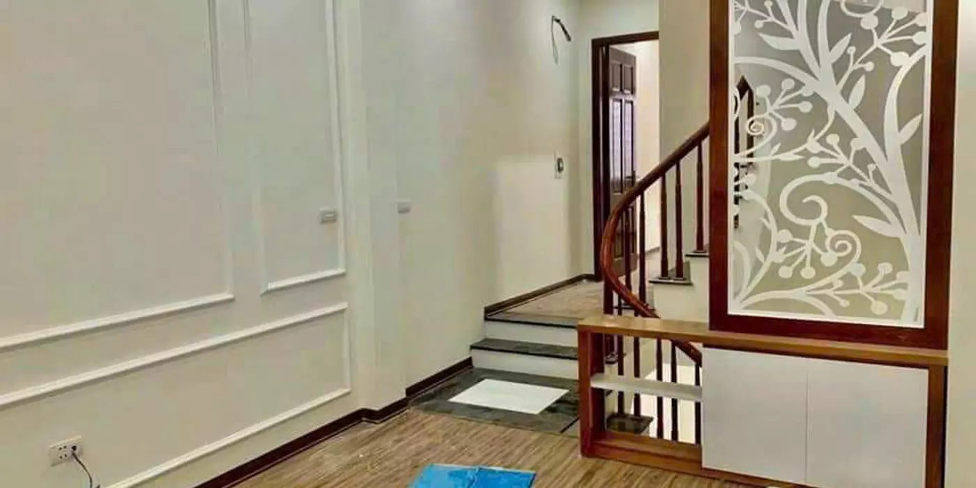 Bán nhà Hà Trì 4- Ngõ đẹp thoáng sáng  
giá chỉ 5.6 tỷ 5 tầng 34m2 mặt tiền 3.2m.