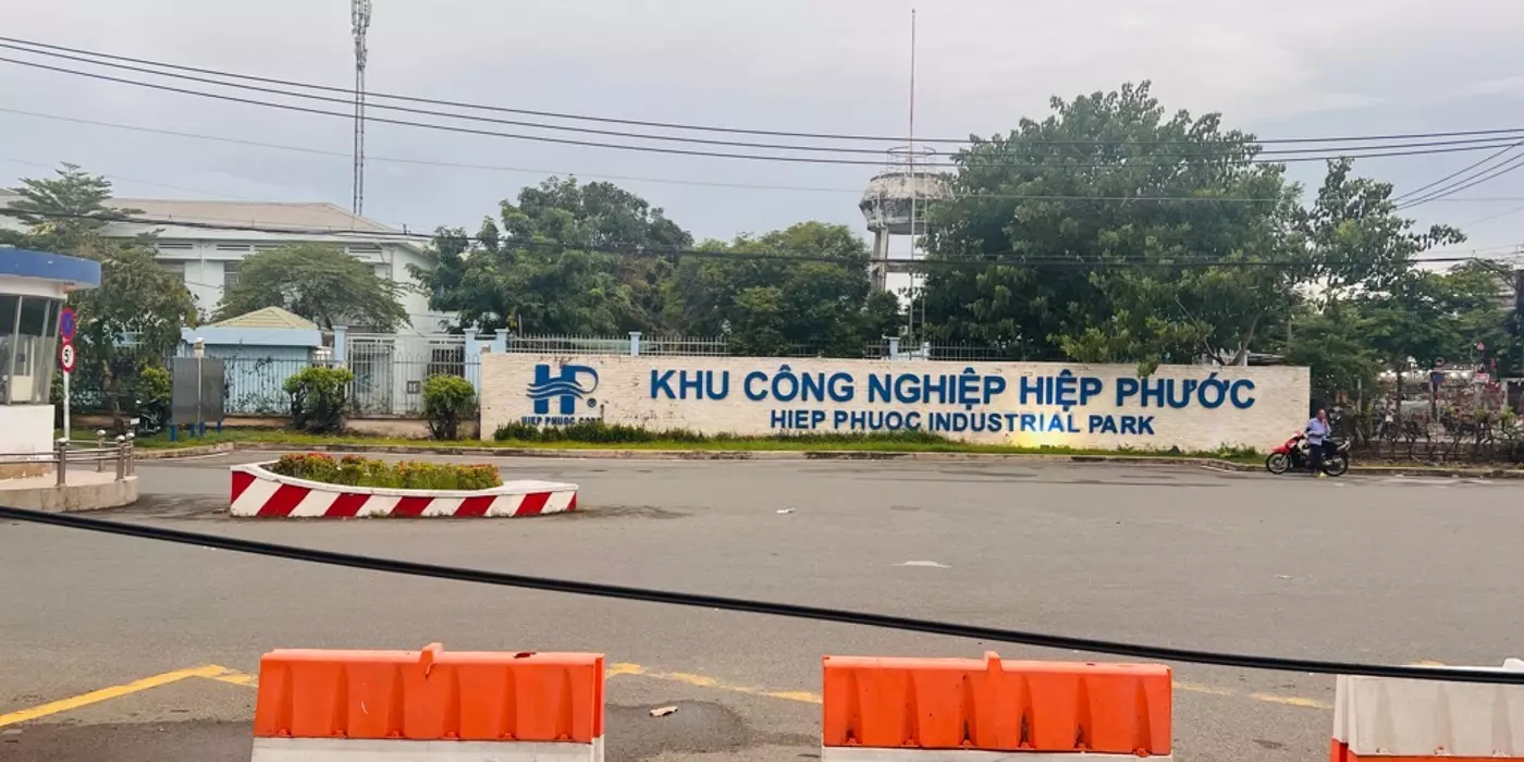 Nhà 100m2 sổ hồng riêng – Hẻm xe hơi – Có dòng tiền thu nhập 60tr/năm - giá 3ty550 – Xã Long Thới.