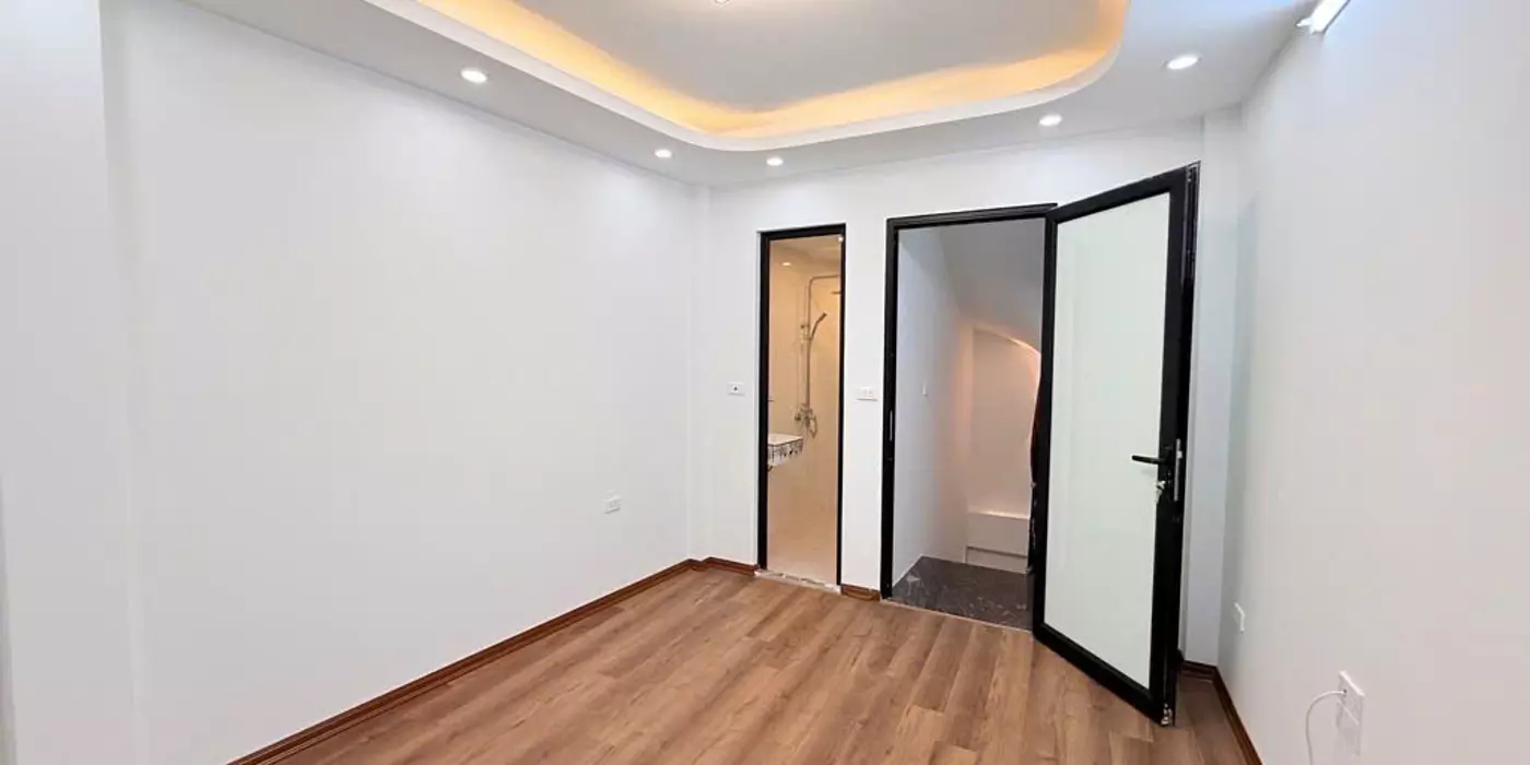 Bán nhà 30m² 4 tầng, ngõ 8/3, Hai Bà Trưng, 4.7 tỷ, sổ đỏ
Bán nhà 2PN, 3WC, 30m², ngõ 8/3, Hai Bà