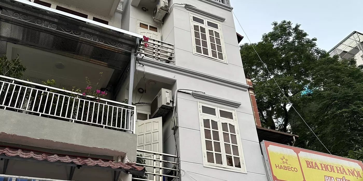 Nhà 40m2-4tầng Lạc Long Quân Cầu giấy HN