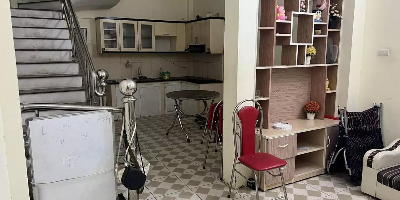 Bán nhà Khương Đình giá 4.65 tỷ, diện tích 43m2, 3 tầng, mặt tiền 6m